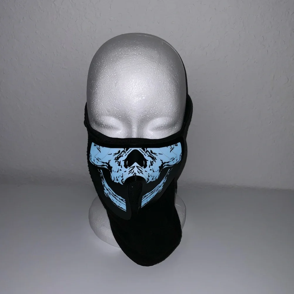 Face mask - Glow in the dark
